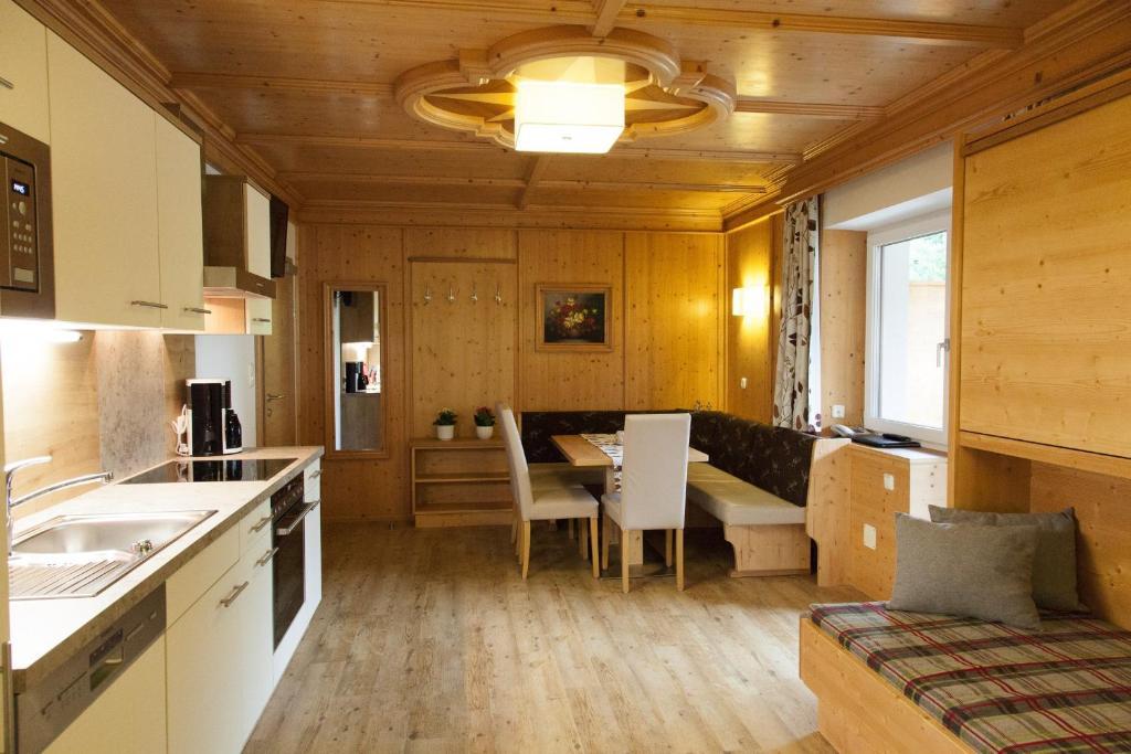 Hotel Ennskraxblick Kleinarl Szoba fotó